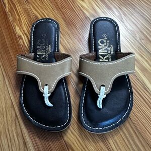 KINO Brown and Tan Sandals